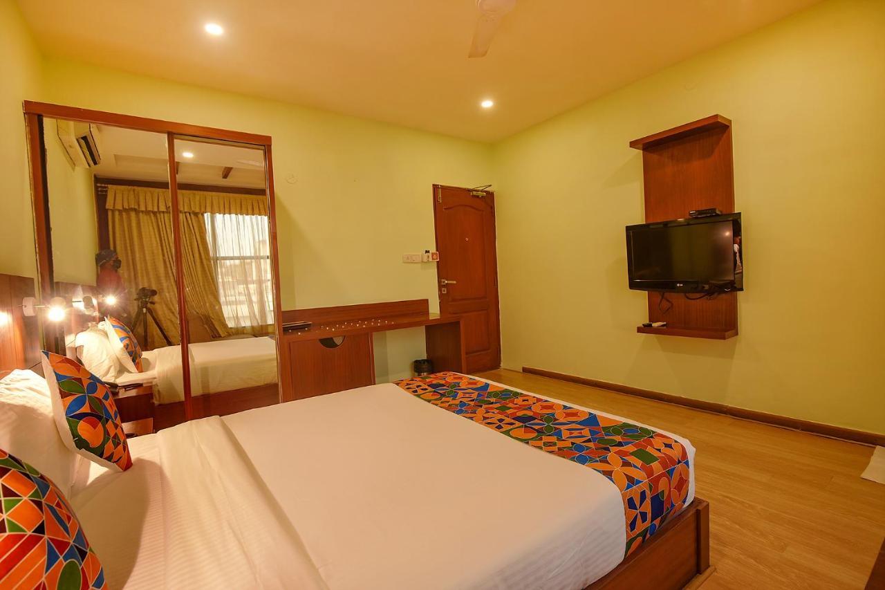 Fabhotel The Btm Palace - Btm Layout Nr Gopalan Innovation Mall Бангалор Экстерьер фото