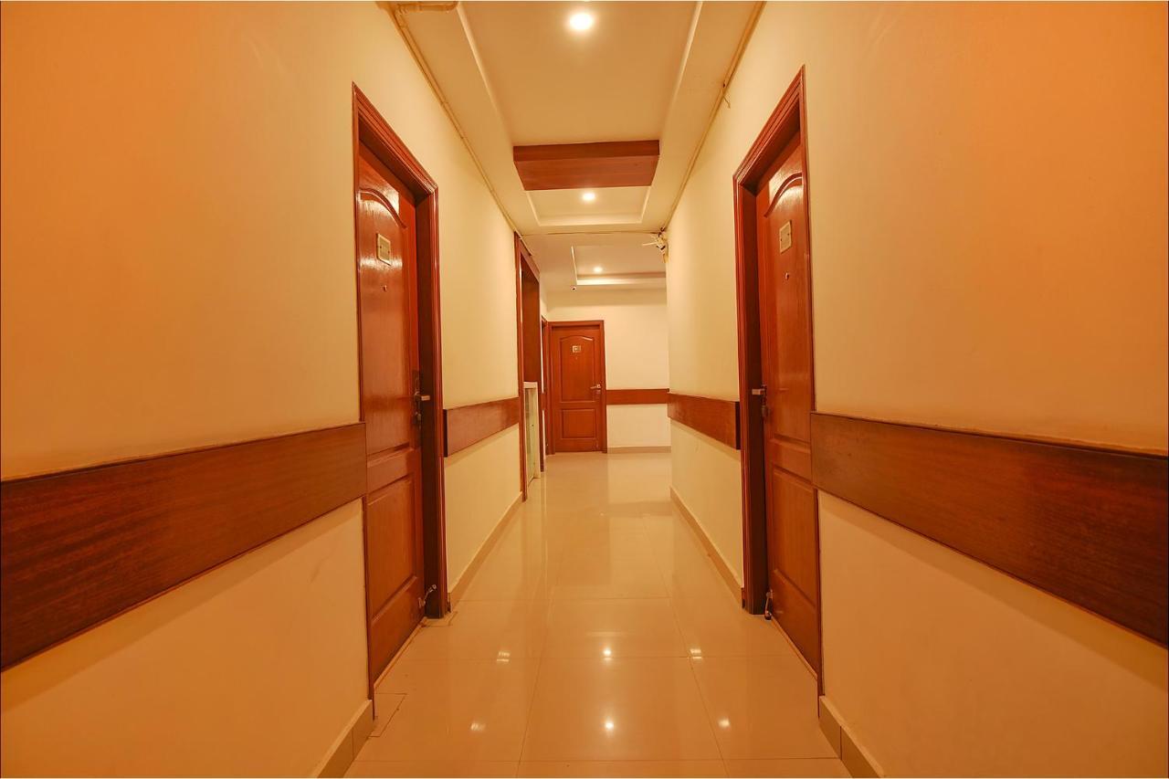 Fabhotel The Btm Palace - Btm Layout Nr Gopalan Innovation Mall Бангалор Экстерьер фото