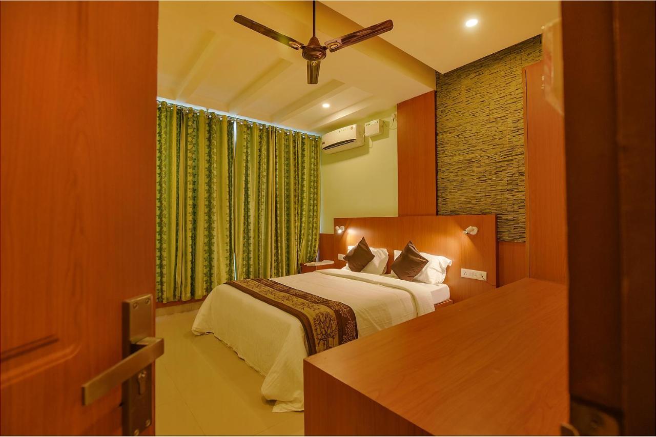 Fabhotel The Btm Palace - Btm Layout Nr Gopalan Innovation Mall Бангалор Экстерьер фото
